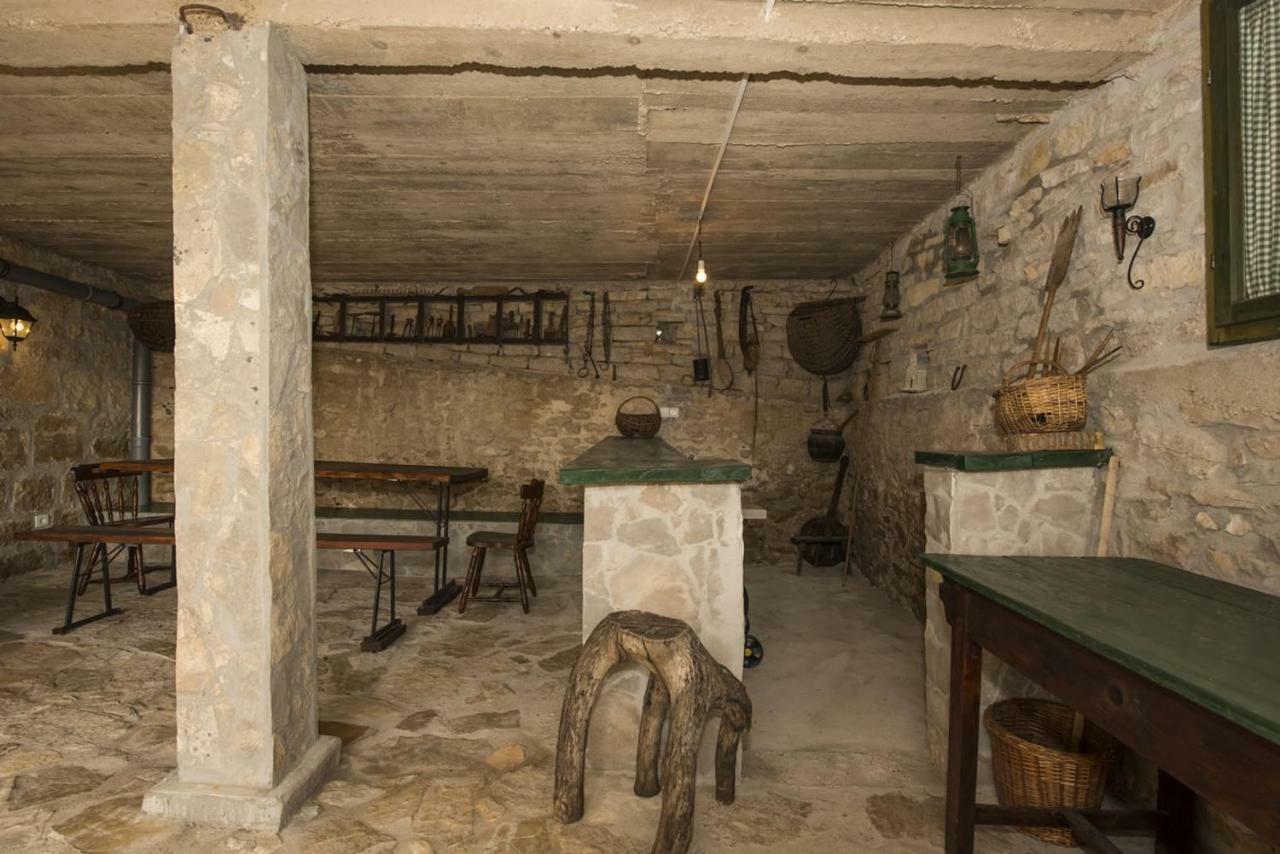 Villa Cetina Milasi Bagian luar foto